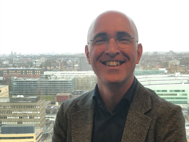 Portretfoto van Ivo van Koolwijk, projectmanager HR, Radboud Universiteit Nijmegen